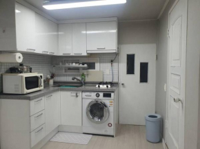 Near Jamsil, Godeok Biz Valley - 30mins to Samseong station and 20mins to Jamsil